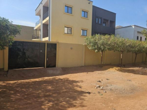 Entire House à Bamako